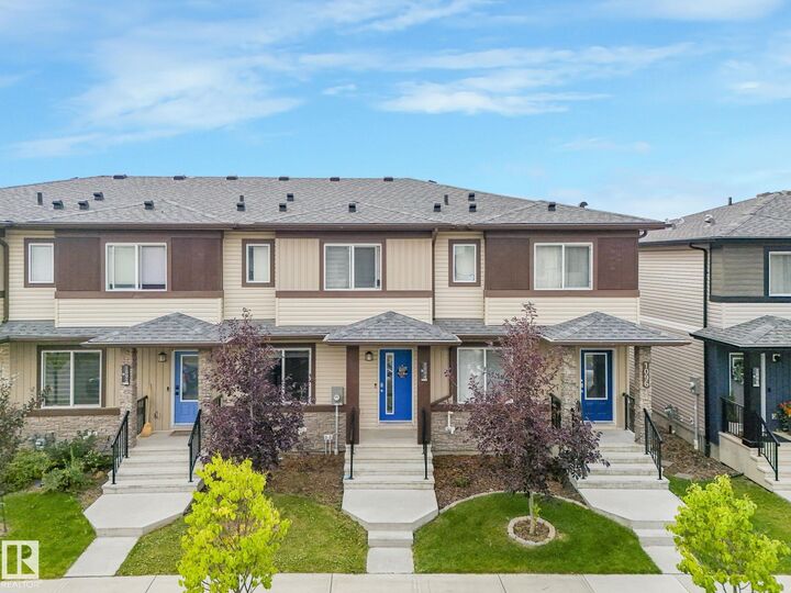 Property Photo:  1094 Cy Becker Road NW  AB T5Y 3Z9 