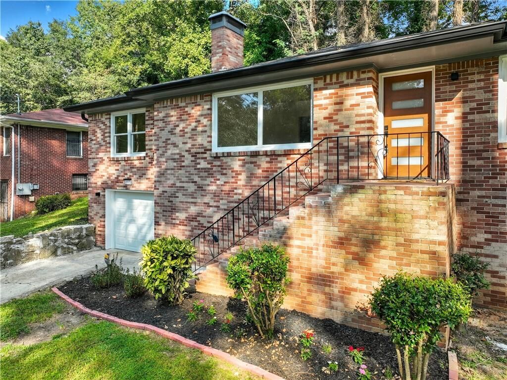 Property Photo:  2885 Dale Creek Drive NW  GA 30318 