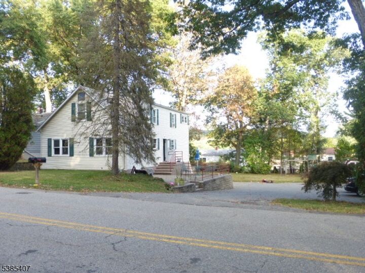 21 Reservoir Rd  Rockaway Twp. NJ 07866 photo