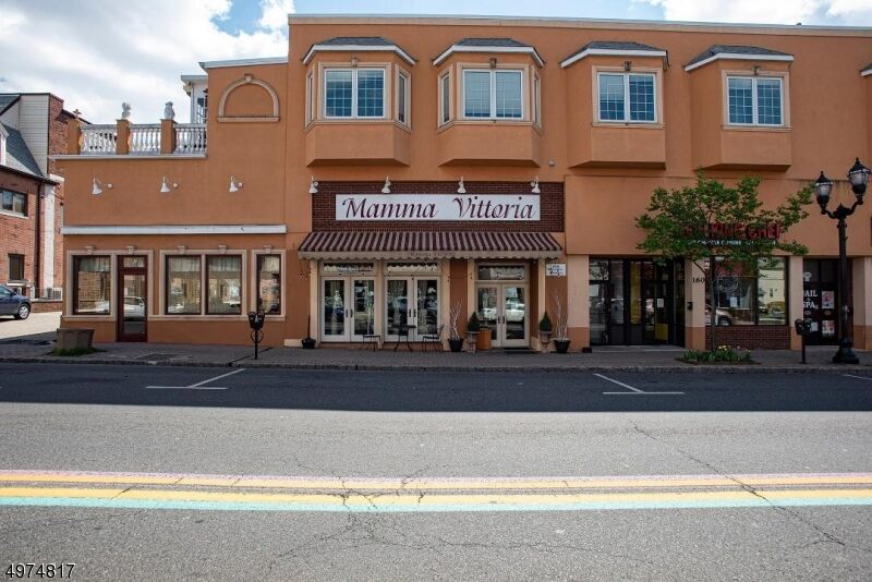 Property Photo:  160 Franklin Ave 3  NJ 07110 