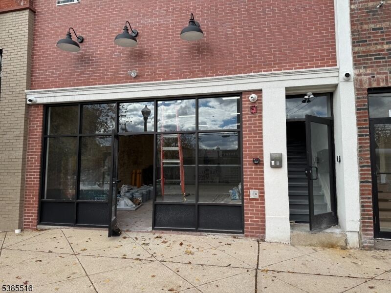 Property Photo:  10 E Washington Ave 303  NJ 07882 