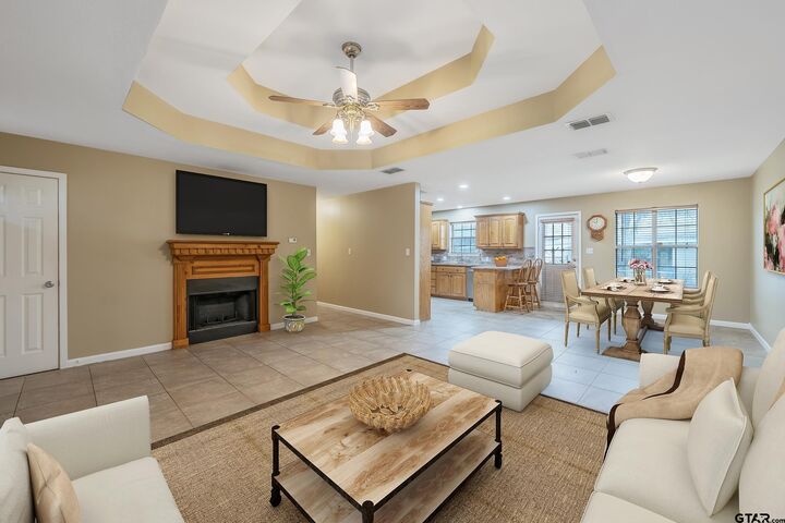 Property Photo:  190 Dwight  TX 75765 