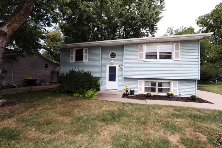 Property Photo:  125 W 8th Street  IA 50036 