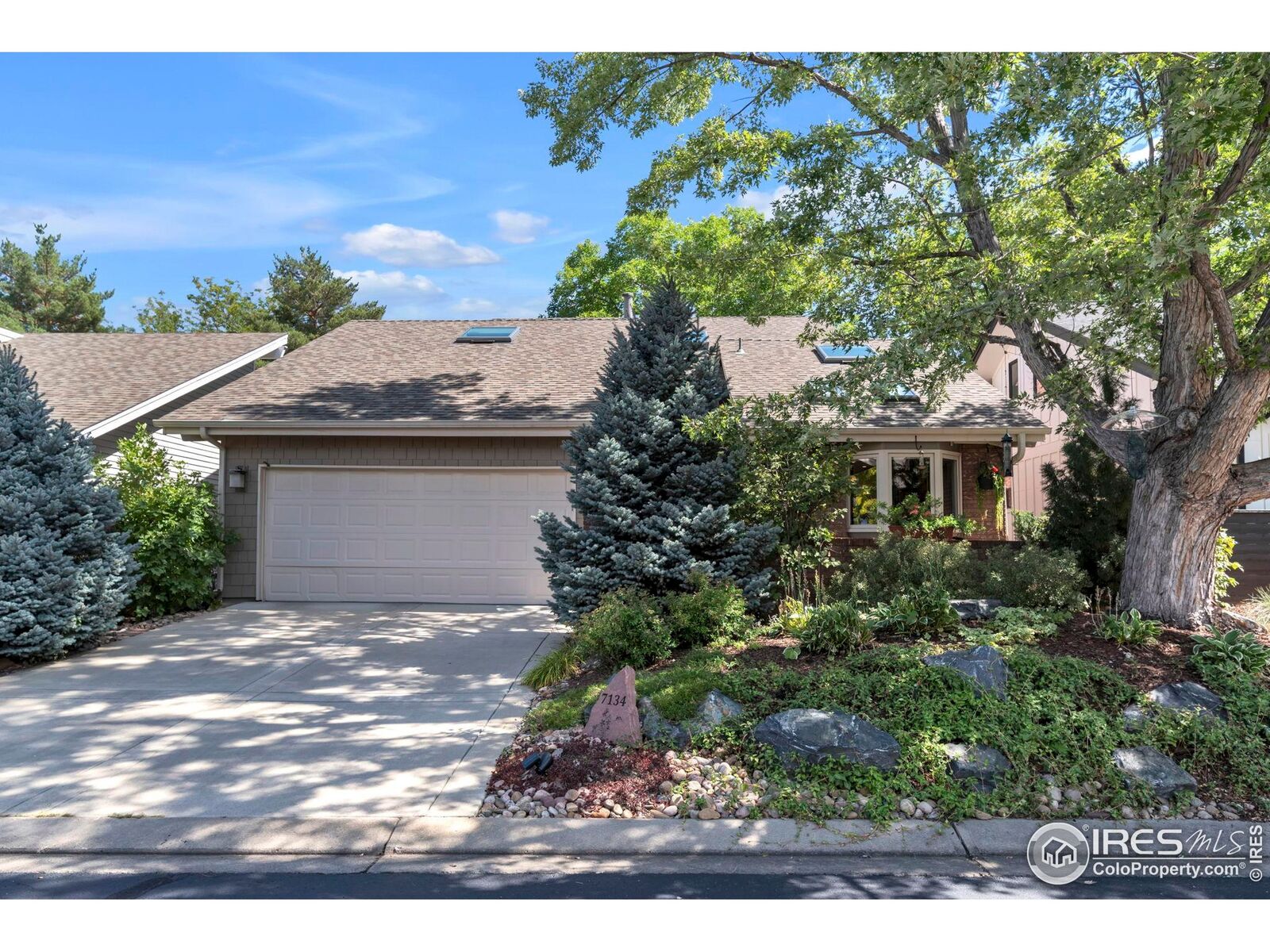 Property Photo: 7134 Cedarwood Cir CO 80301