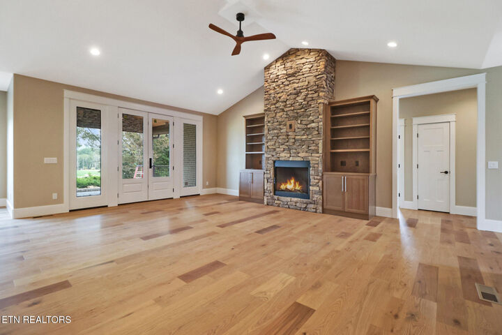 Property Photo:  5843 Dunbar Rd  TN 38572