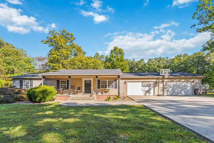 Property Photo: 1490 Hickory Hills Lane KY 40741