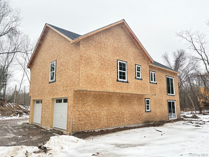 Property Photo:  20 Neversink Drive  NY 12771 