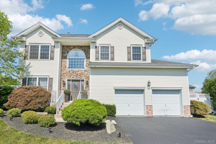 Property Photo:  2622 Liberty Ridge  NY 12553 