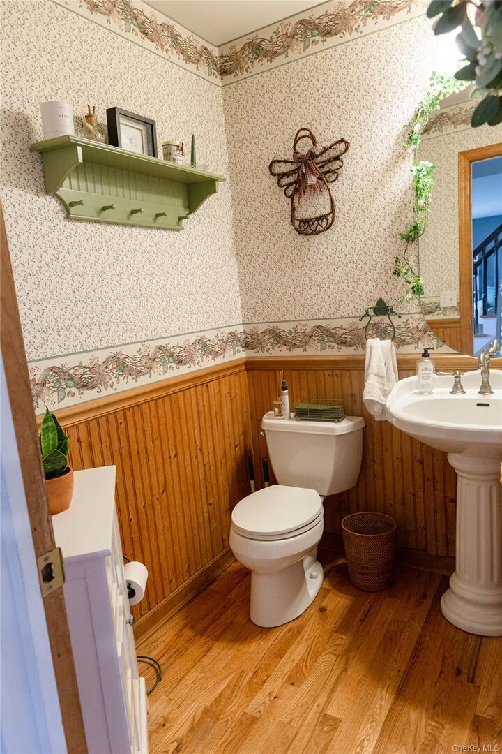 Property Photo:  7 Tallmadge Trail  NY 11764 