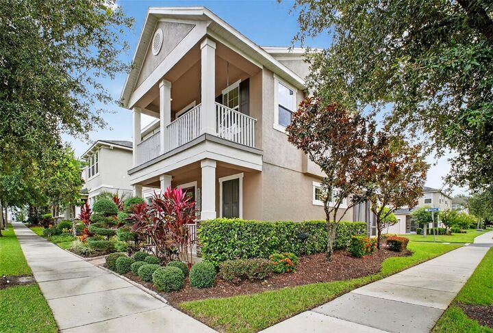 Property Photo:  1105 Eagle Run Way  FL 34761 