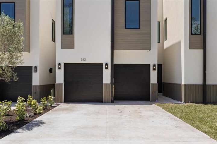 Property Photo: 222 N Hesperides Street FL 33609