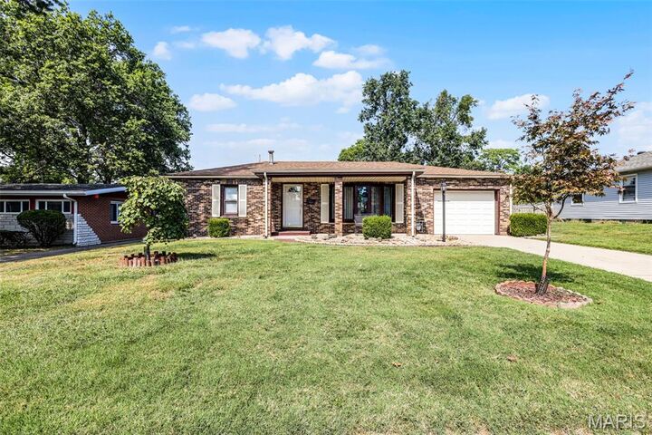 2013 Lindell Boulevard  Granite City IL 62040 photo
