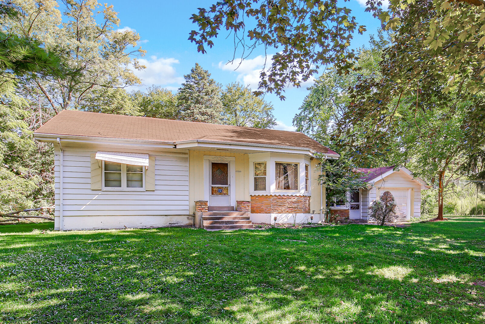 Property Photo: 12555 S 76th Avenue IL 60463