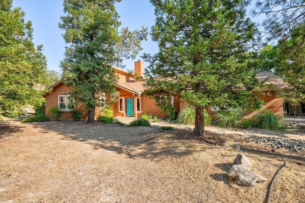 Property Photo:  46356 Crystal Cave Circle  CA 93614 