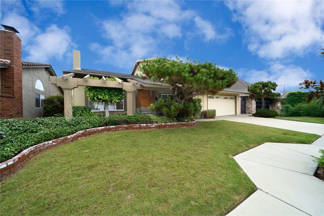 Property Photo:  10458 Santa Clara St  CA 90630 