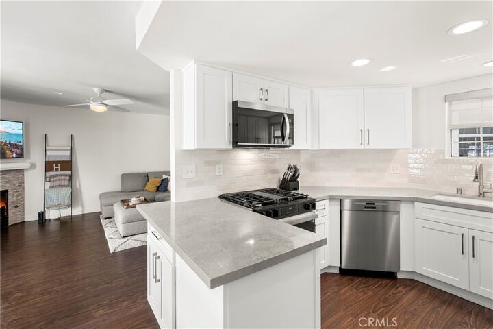 2542 Back Bay Loop 30  Costa Mesa CA 92627 photo