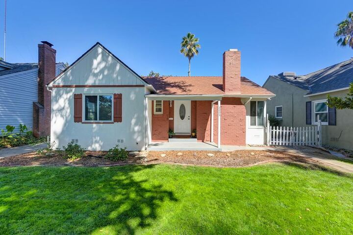 Property Photo:  3225 11th Avenue  CA 95817 