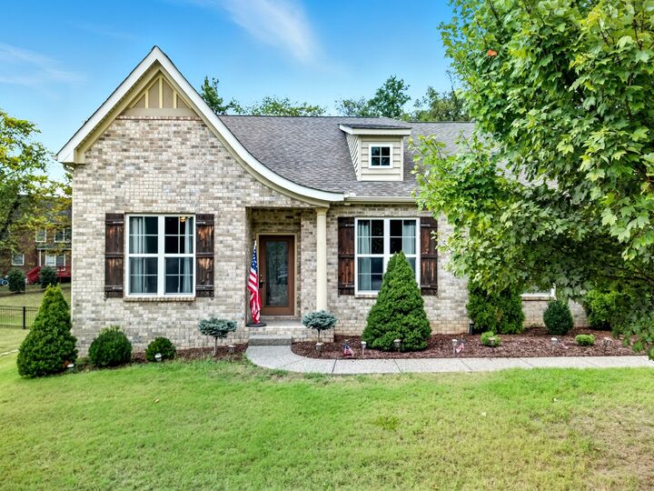 Property Photo:  113 Sandpiper Cir  TN 37075 