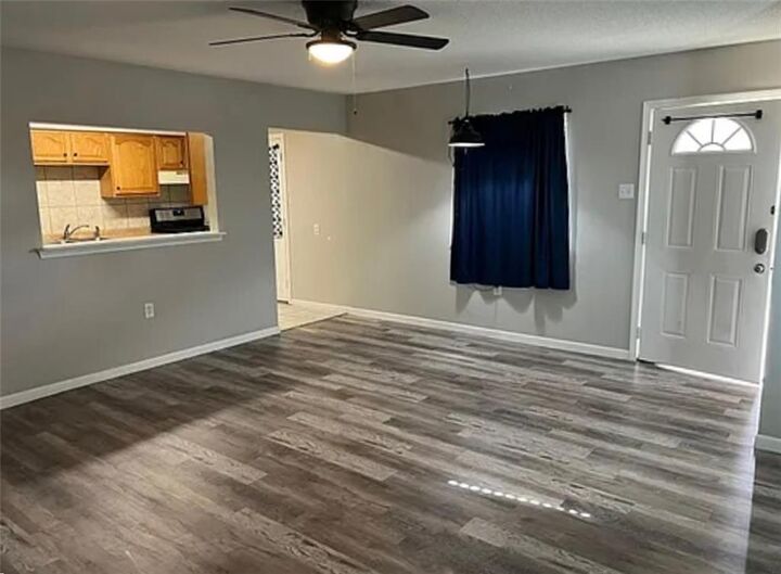 Property Photo: 113 (A & B) Xi Street LA 70037