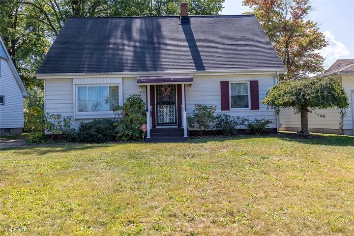 2839 Merriweather Street NW  Warren OH 44485 photo