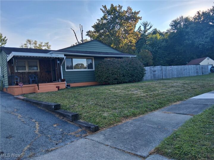 Property Photo: 2879 Linda Drive NW OH 44485
