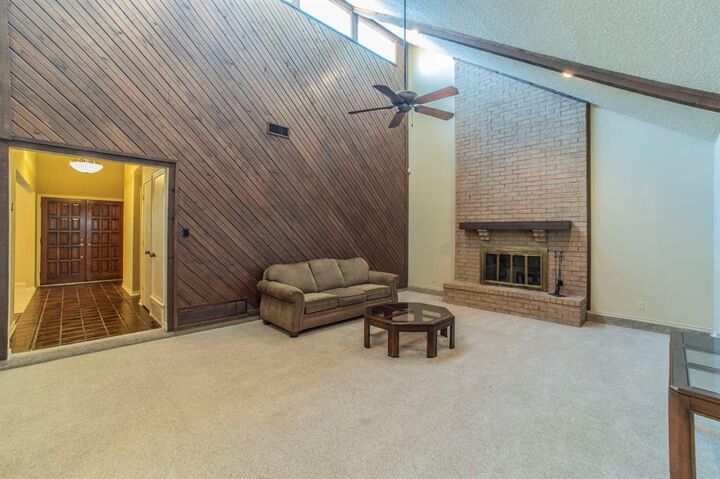 Photo de la propriété:  766 S Forest Lane  TX 75116 