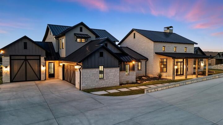 Property Photo: 1003 Wax Wing Cove TX 76449