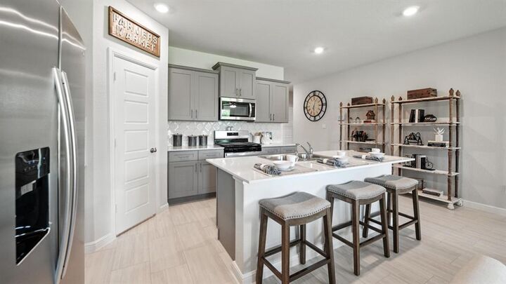 Property Photo:  717 Amber Fields Drive  TX 76259