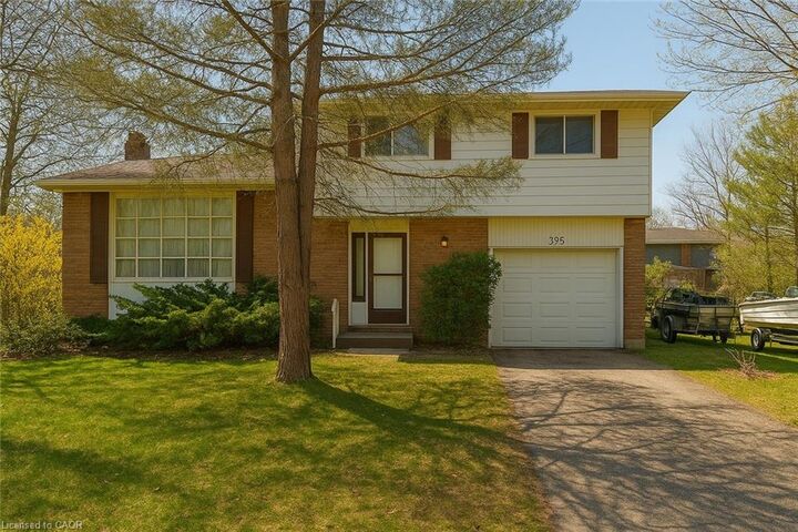 395 Mossom Place  Waterloo ON N2K 2G7 photo
