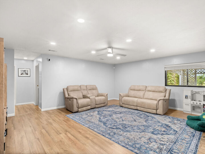 Property Photo:  1085 Eric Green Rd  LA 70634 