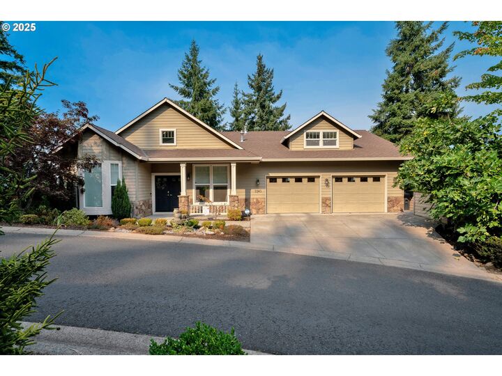 Property Photo:  3343 Bentley Ave  OR 97405 