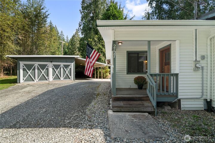 Property Photo:  2727  Middle Shore Road  WA 98290 