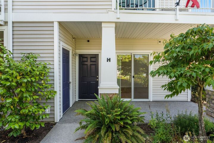 Property Photo:  6409  Hazel Lane  SE H  WA 98092 