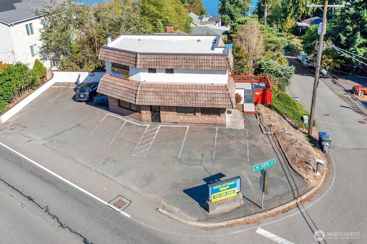 Property Photo:  15500  Bothell Way NE  WA 98155 