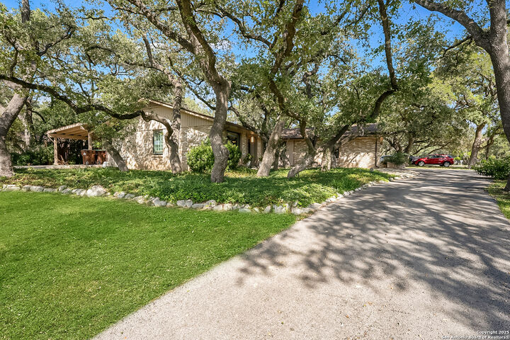 Property Photo:  525 Fleetwood  TX 78232 