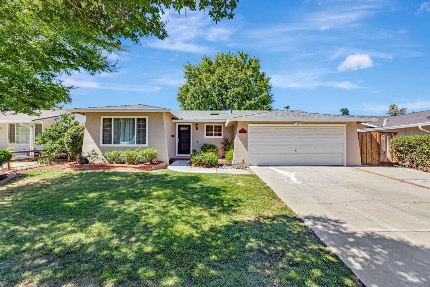 Property Photo:  5897 Cabral Avenue  CA 95123 