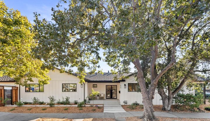 Property Photo:  620 Iris Street  CA 94062 