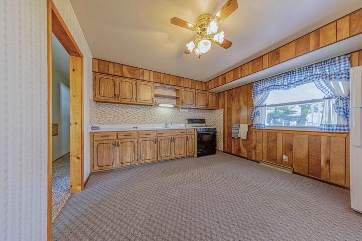 Property Photo: 1233 Monterey Lane WI 53546