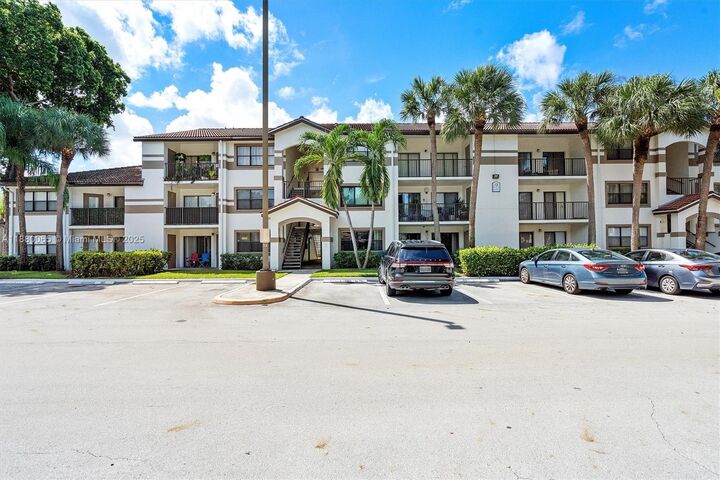 540 S Park Rd 19-9  Hollywood FL 33021 photo