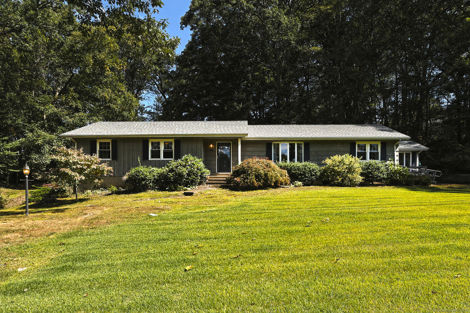 Property Photo:  965 Red Fox Road  CT 06477 