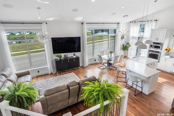 Property Photo: 782 Labine Court SK S7L 6G7