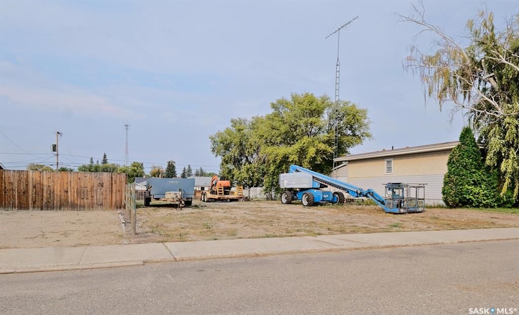 Photo de la propriété:  307 5th Avenue W  SK S0K 0M0 