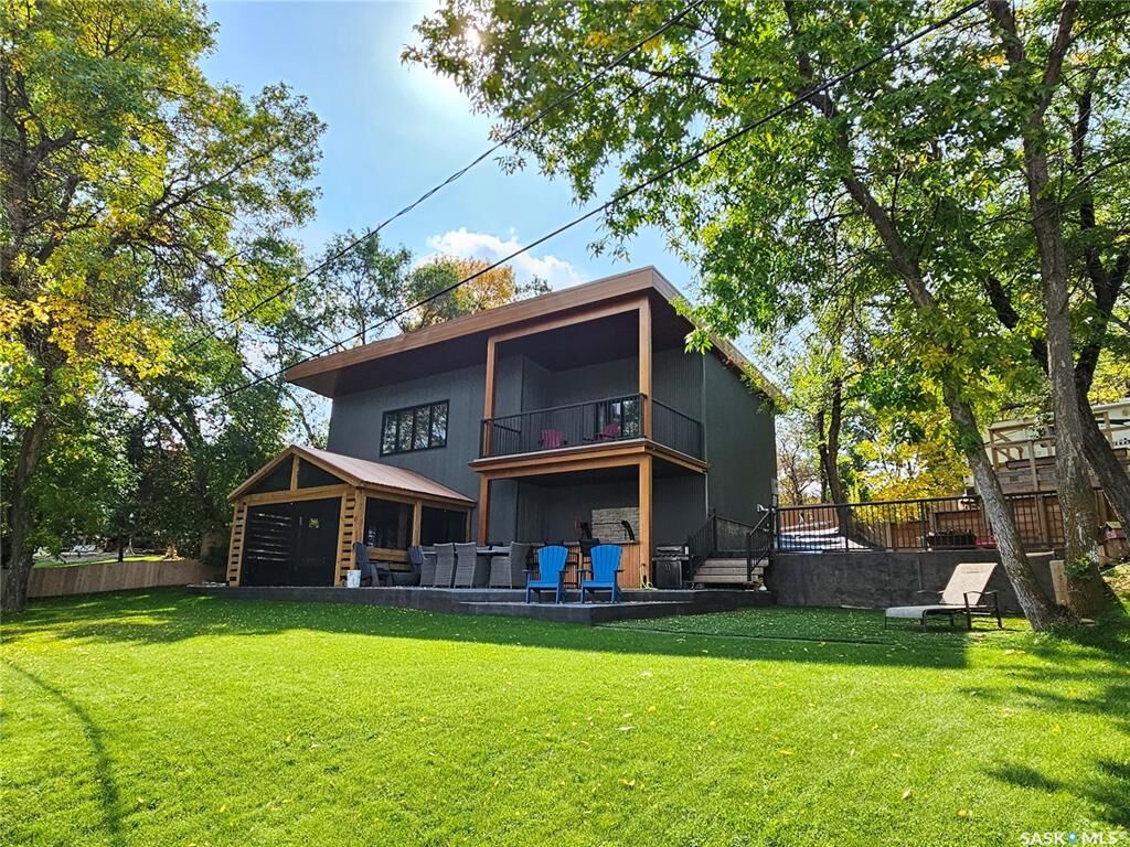 Property Photo: 1202 Tatanka Drive SK S0H 4C0