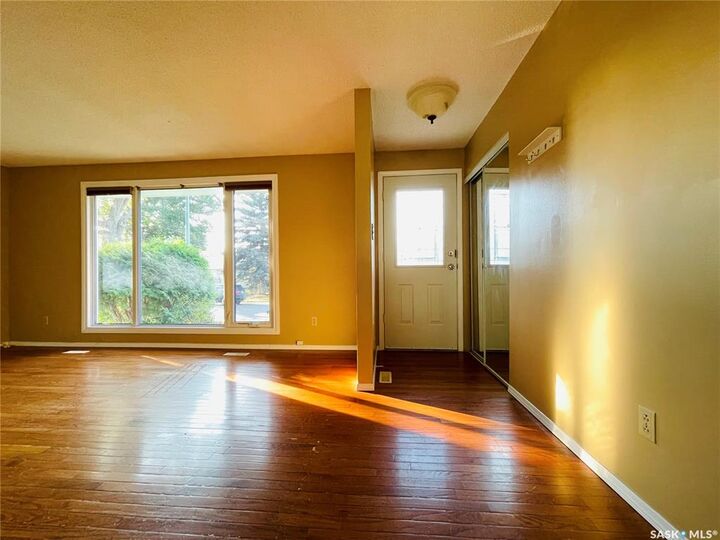 Property Photo:  169 Birchwood Crescent  SK S4S 5S3 