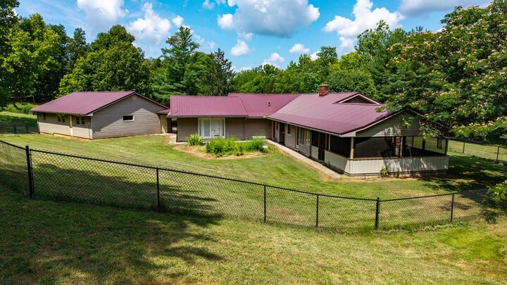 Property Photo: 107 Buhl-Morton Road OH 45631