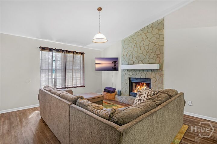 Property Photo:  617 Oak Street  GA 31313 