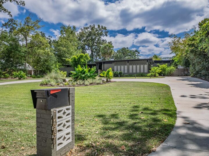 Property Photo:  1001 Kenilworth Road  FL 32312 