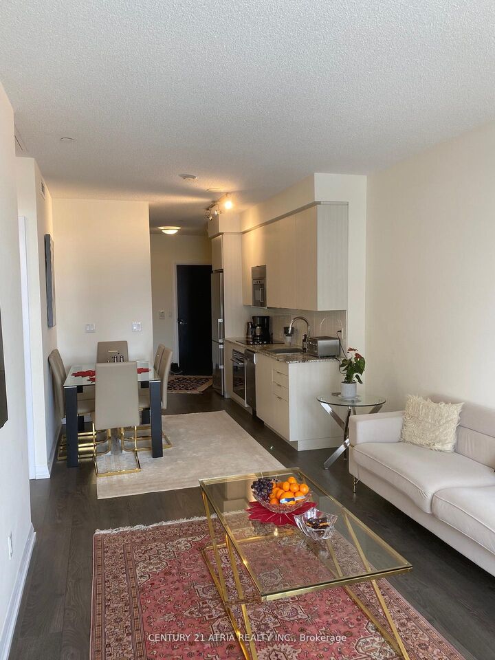 Property Photo: 101 Erskine Avenue 512 ON M4P 1Y5