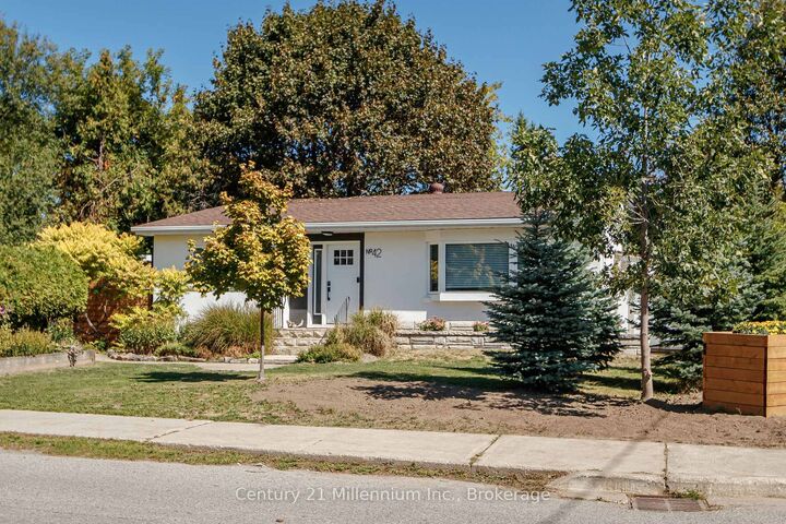 Property Photo:  42 Niagara Street  ON L9Y 3X2 