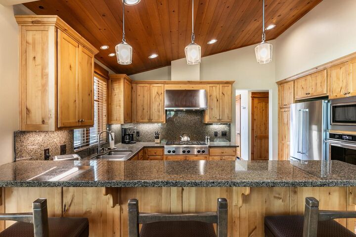 Property Photo:  12229 Lookout Loop F5-24  CA 96161 